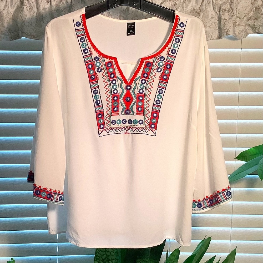 Hand embroidered blouse NWOT size XXL